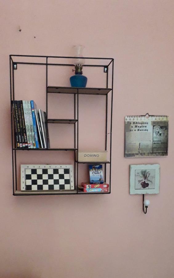 Αmmos Rooms Palaiochora Bagian luar foto